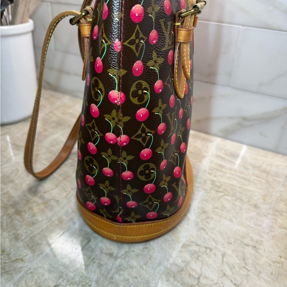 Louis Vuitton Monogram Murakami Cerises Bucket Bag and Pochette 2005 - Picture 6 of 16